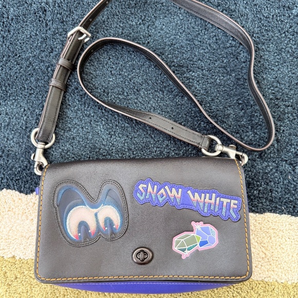 Snow White Leather Dinkey - Coach x Snow White - Picture 1 of 4